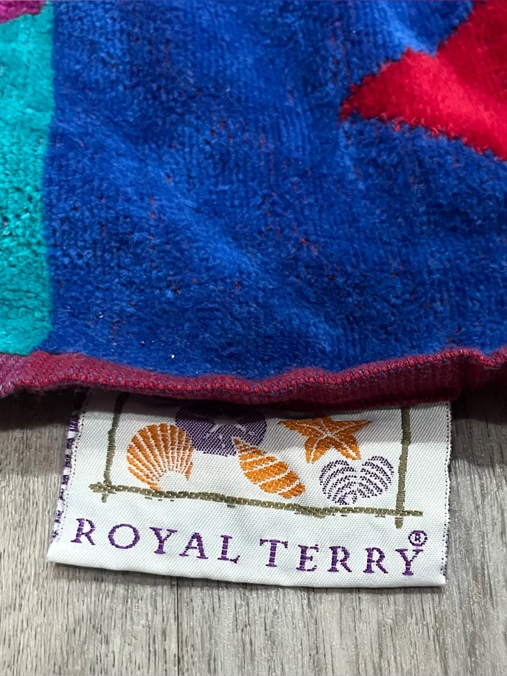 VTG Royal Terry Red Beach Towel Gecko Turtle Aztec Cotton 58x16